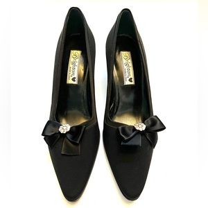 Brighton Zinnia black fabric pumps sz 8.5. Run small.